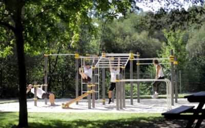 Intergenerational Calisthenics: When Spaces Are for Everyone